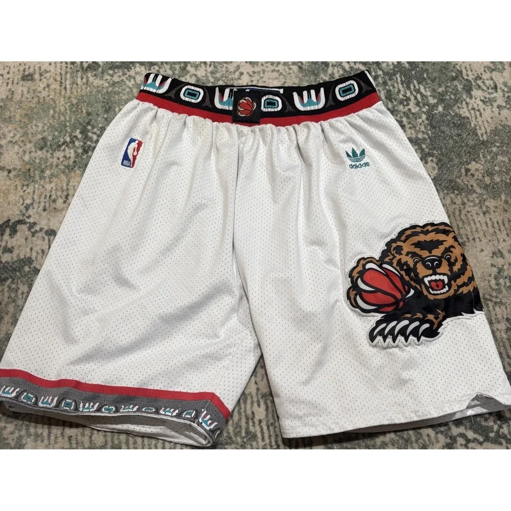 Vintage Adidas Vancouver Grizzlies NBA Shorts White Men's Large HWC 90s Retro L